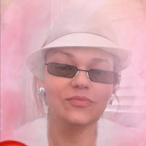 Meet your Posher, Ssuilda